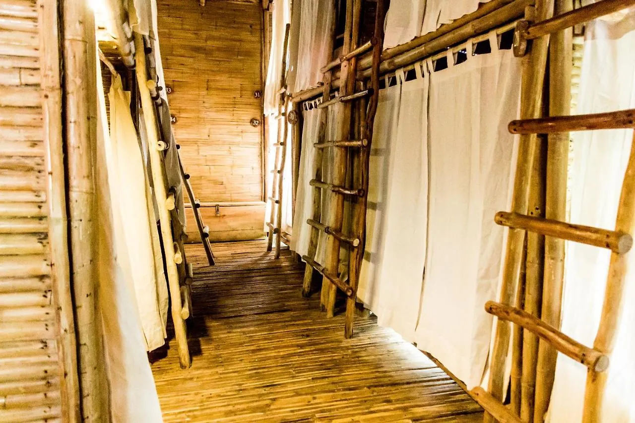 Bambu Gran Palas Hostal Party Μεξικό