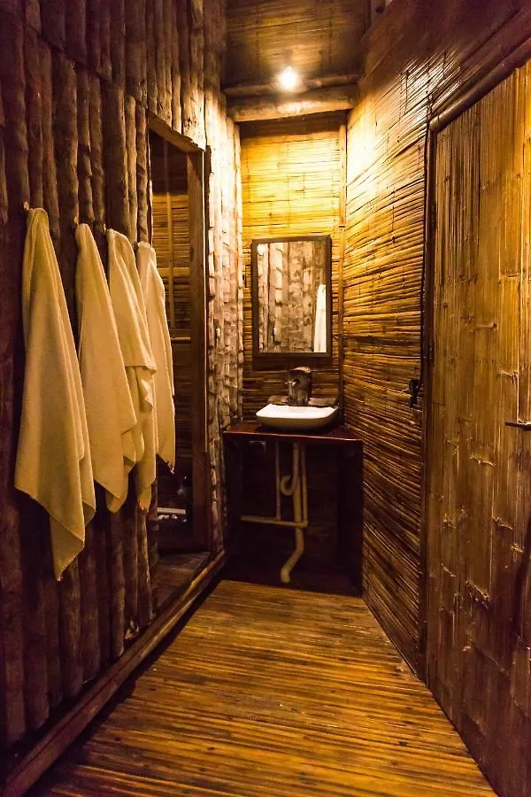 Bambu Gran Palas Hostal Party Hostel Tulum