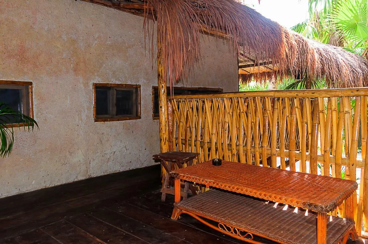 Bambu Gran Palas Hostal Party 0*, Tulum