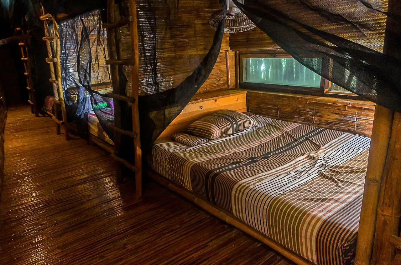 Bambu Gran Palas Hostal Party